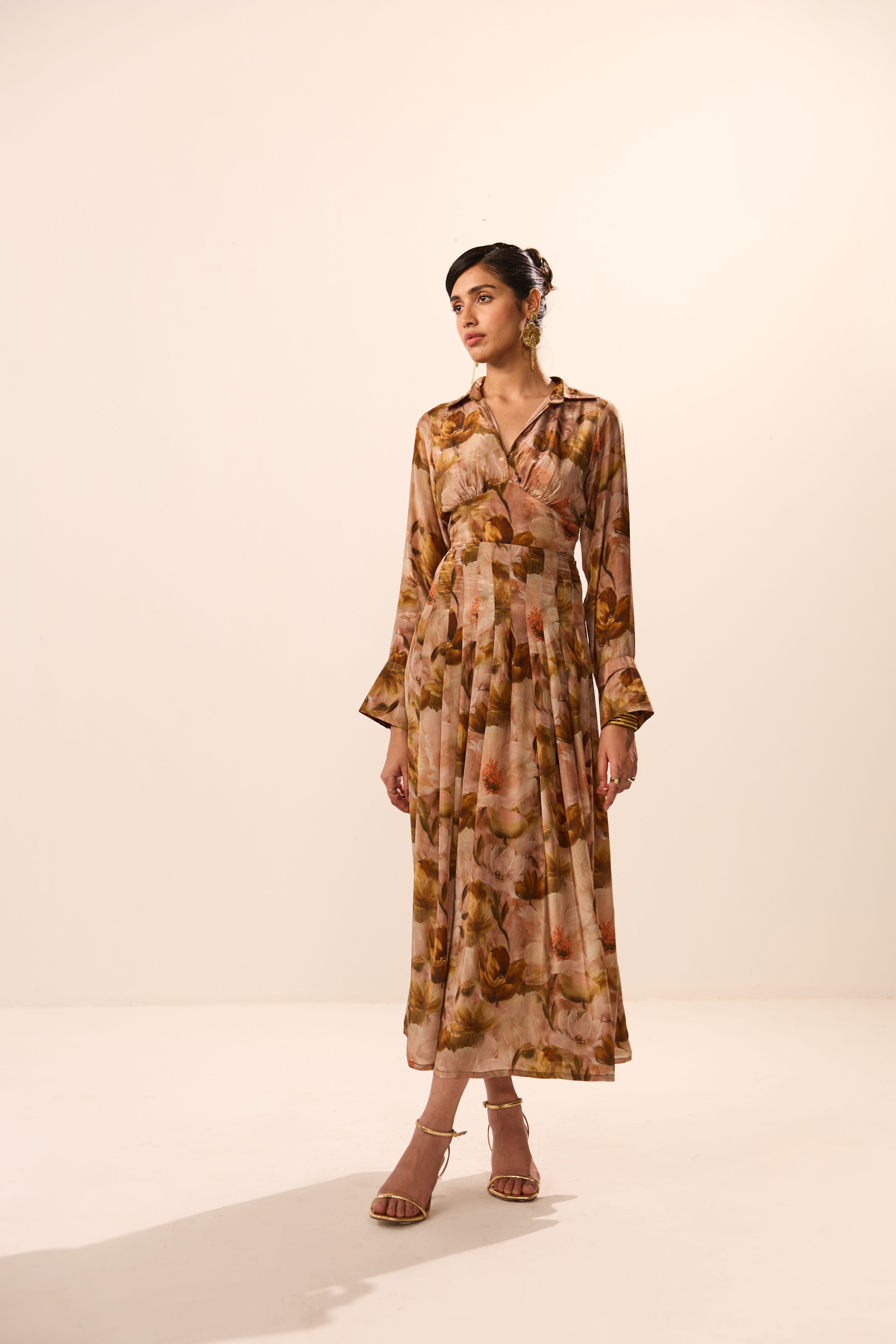 Sienna Collar Floral Maxi Dress